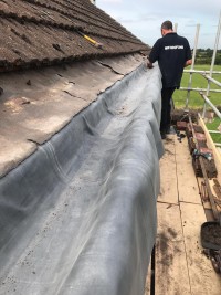 Solution for broken Finlock gutters
